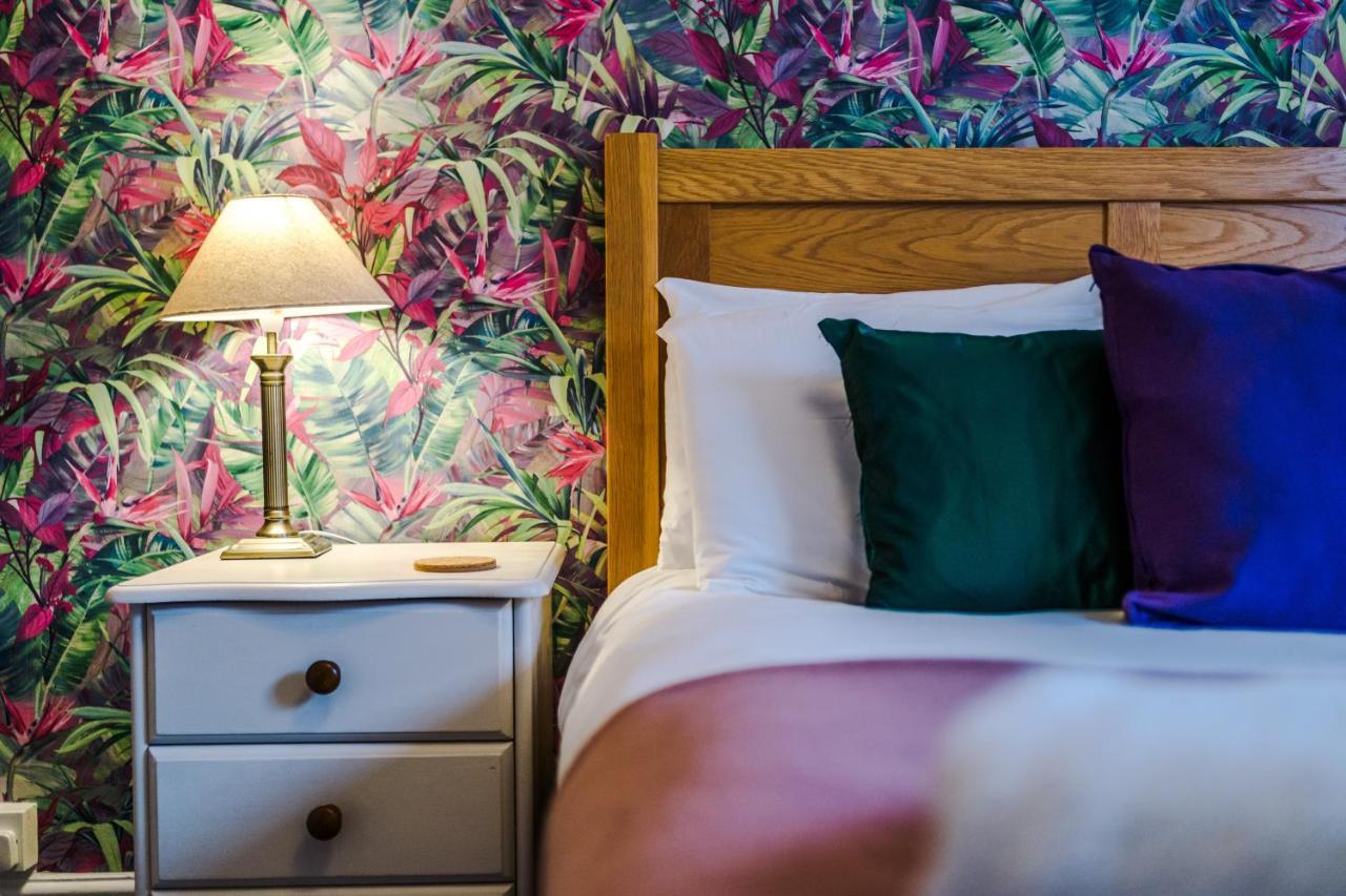 Cosy House With Garden & Parking, Sheffield Villa Esterno foto