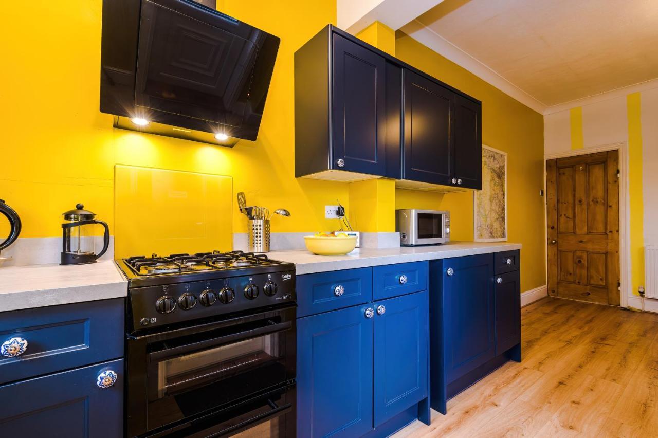 Cosy House With Garden & Parking, Sheffield Villa Esterno foto